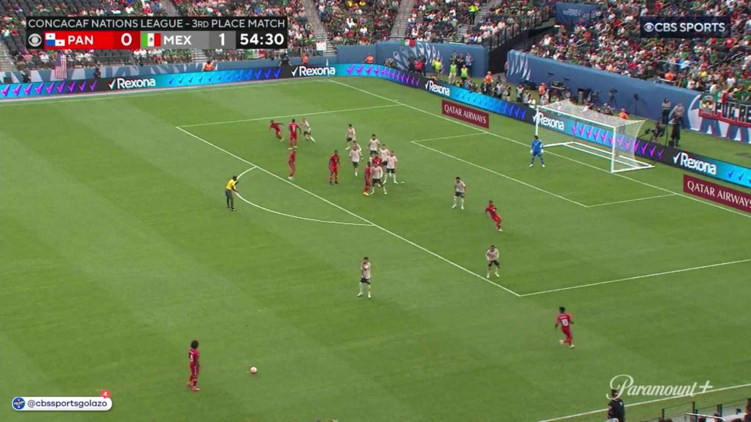 集體劃船？！這慶祝動作都跟誰學(xué)的，都忘了看倒鉤進(jìn)球了