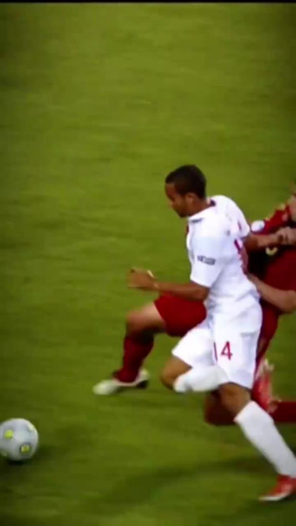 人生贏家！榮譽(yù)佳人伴其左右！胡梅爾斯國(guó)家隊(duì)生涯混剪！